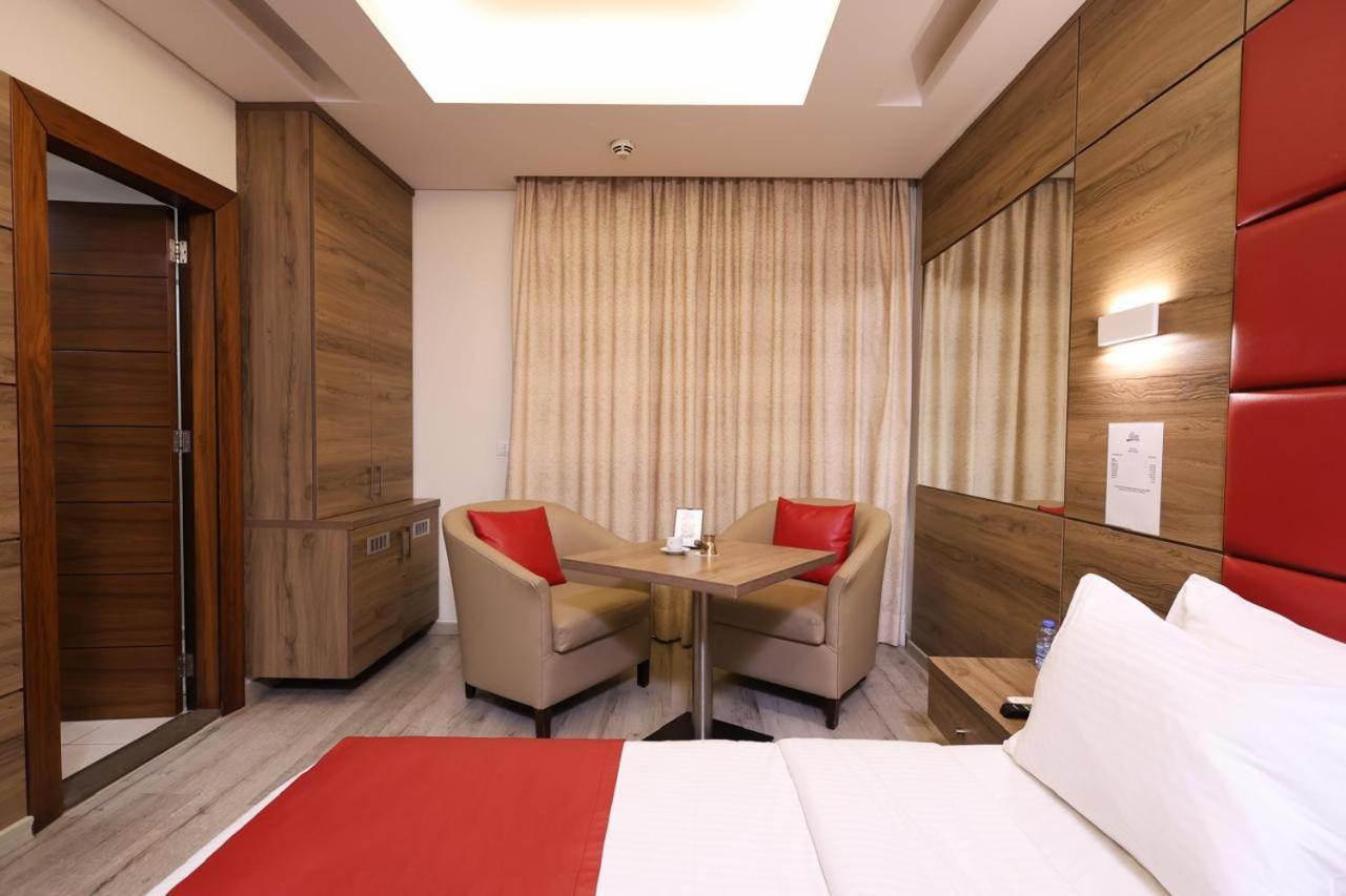 Ibiza Hotel Jounieh Extérieur photo